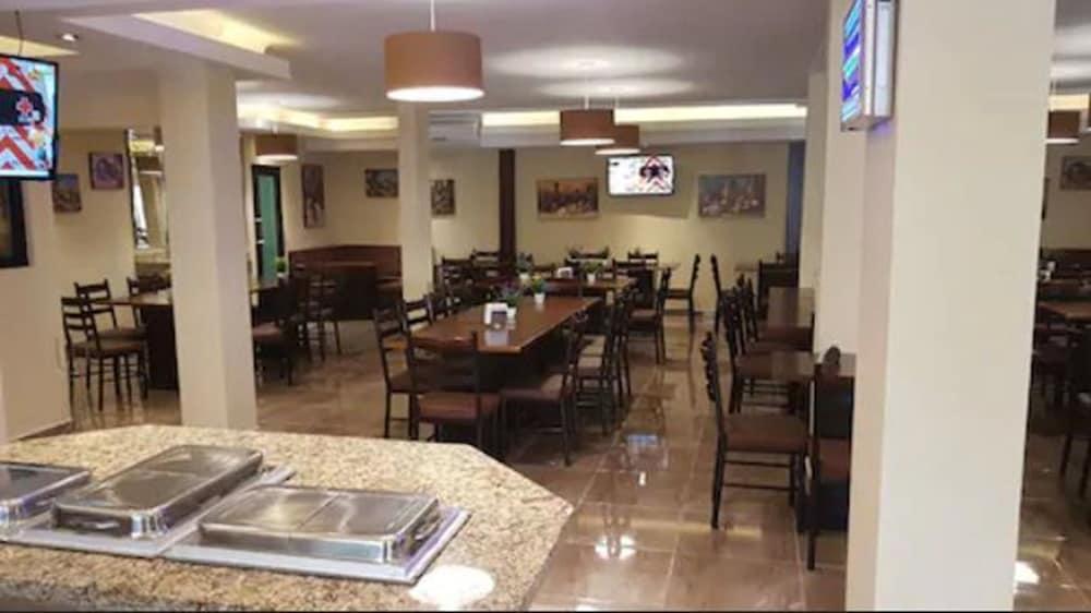 Hotel San Ignacio Inn Торреон Екстер'єр фото